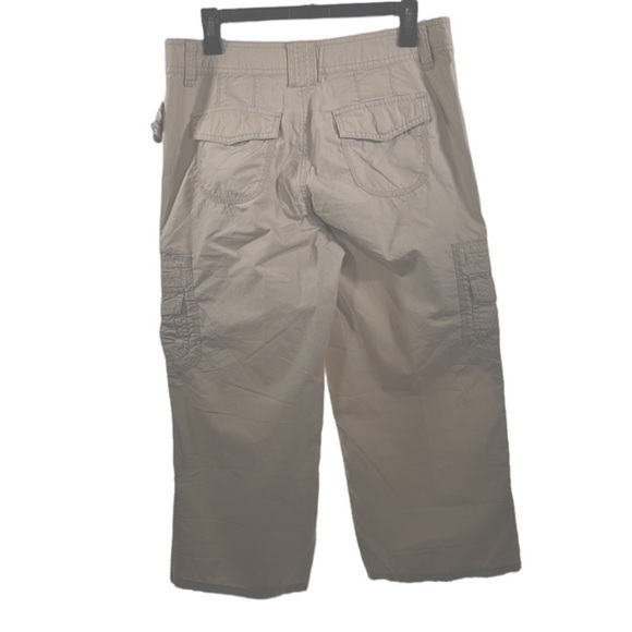 Caslon | Khaki Capri Pants - Picture 2 of 5